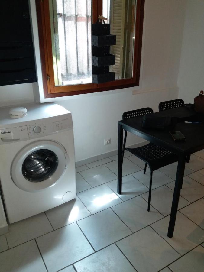 Soappartement La Seyne-sur-Mer Esterno foto